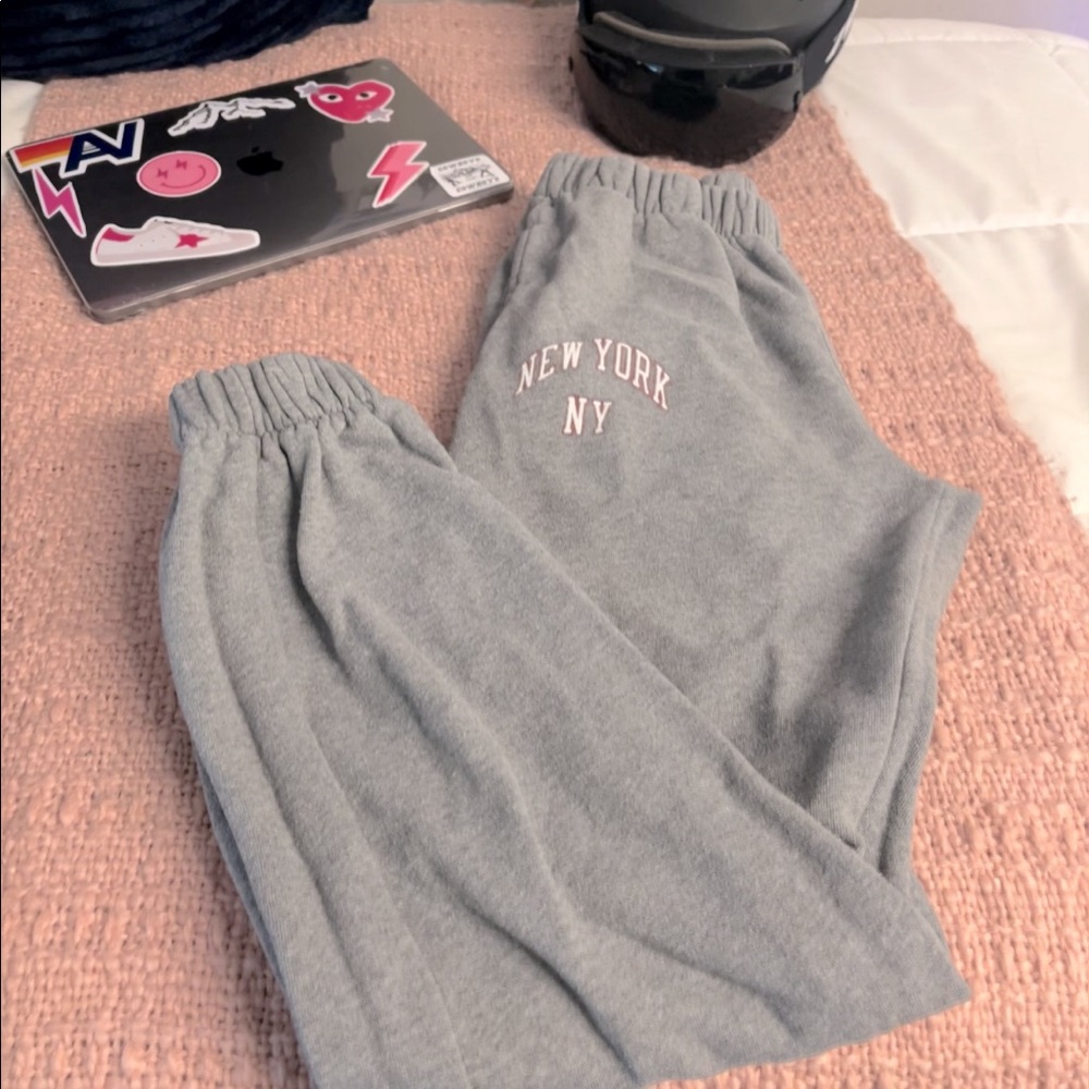 brandy melville ny sweats